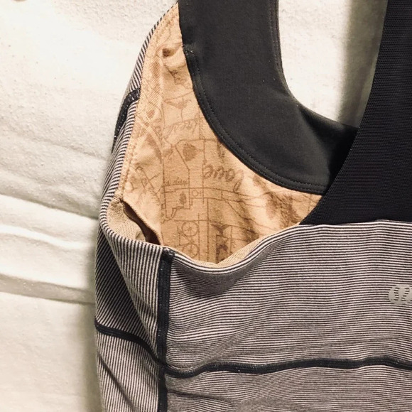 Lululemon Sport Tank Top Size 6 Built In Bra Racerback - Picture 10 of 16